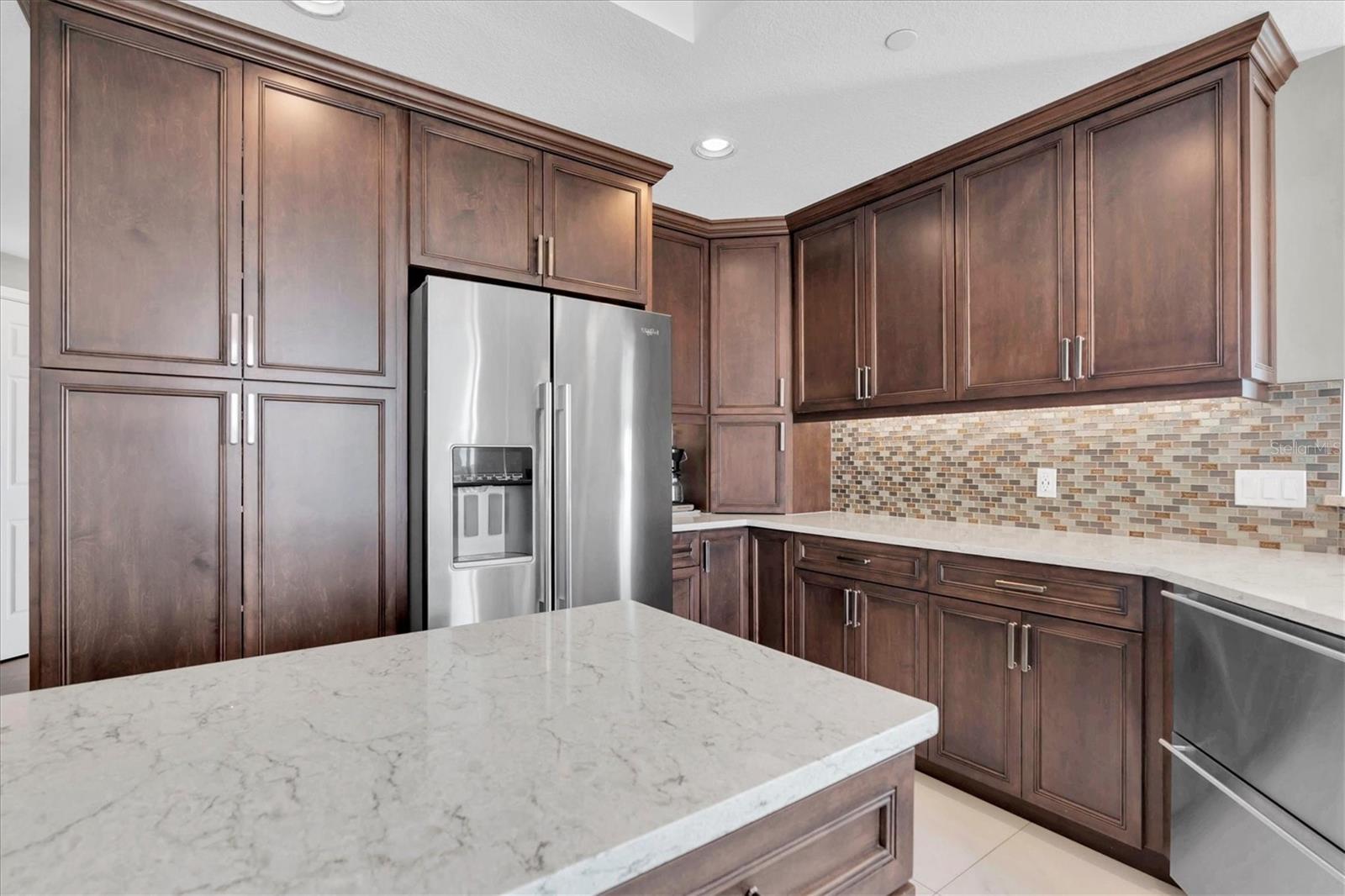 VINOY PLACE CONDO - Residential