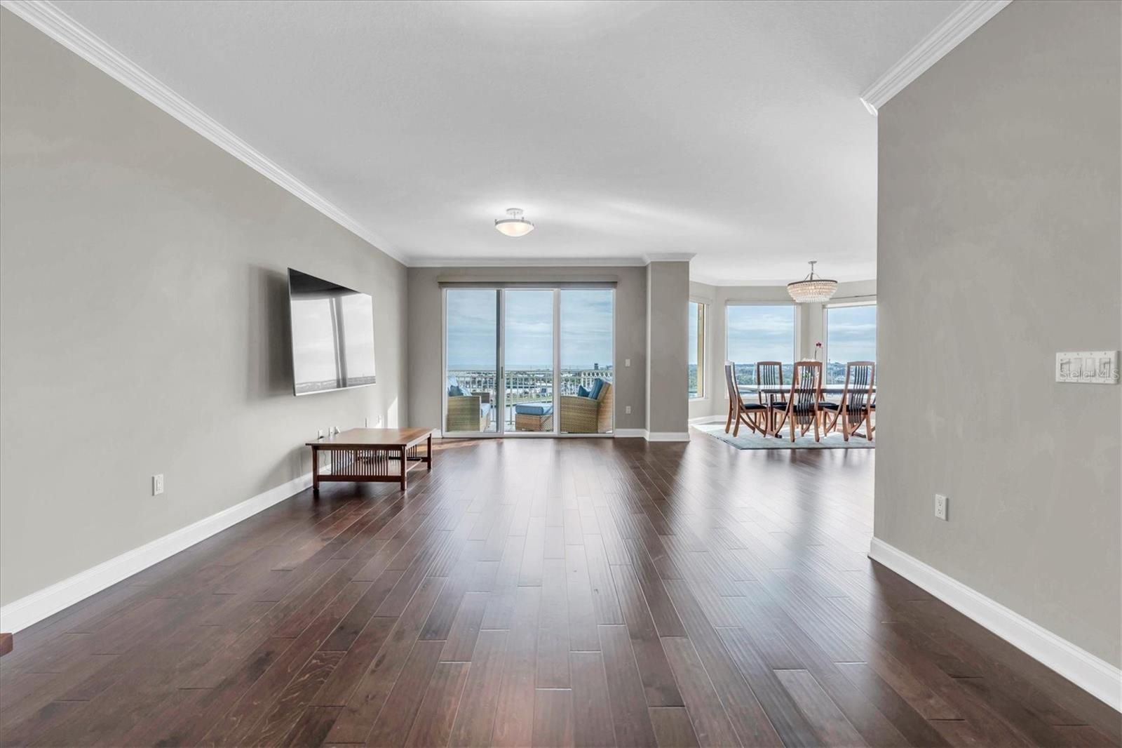 VINOY PLACE CONDO - Residential