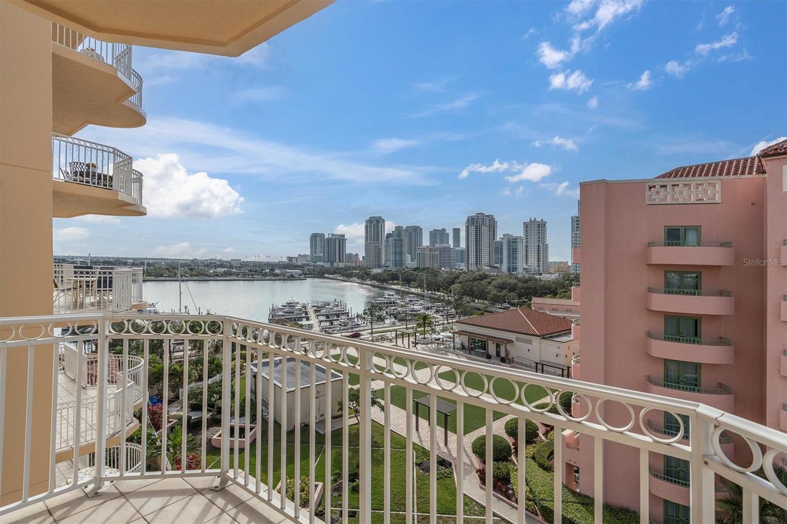 VINOY PLACE CONDO - Residential