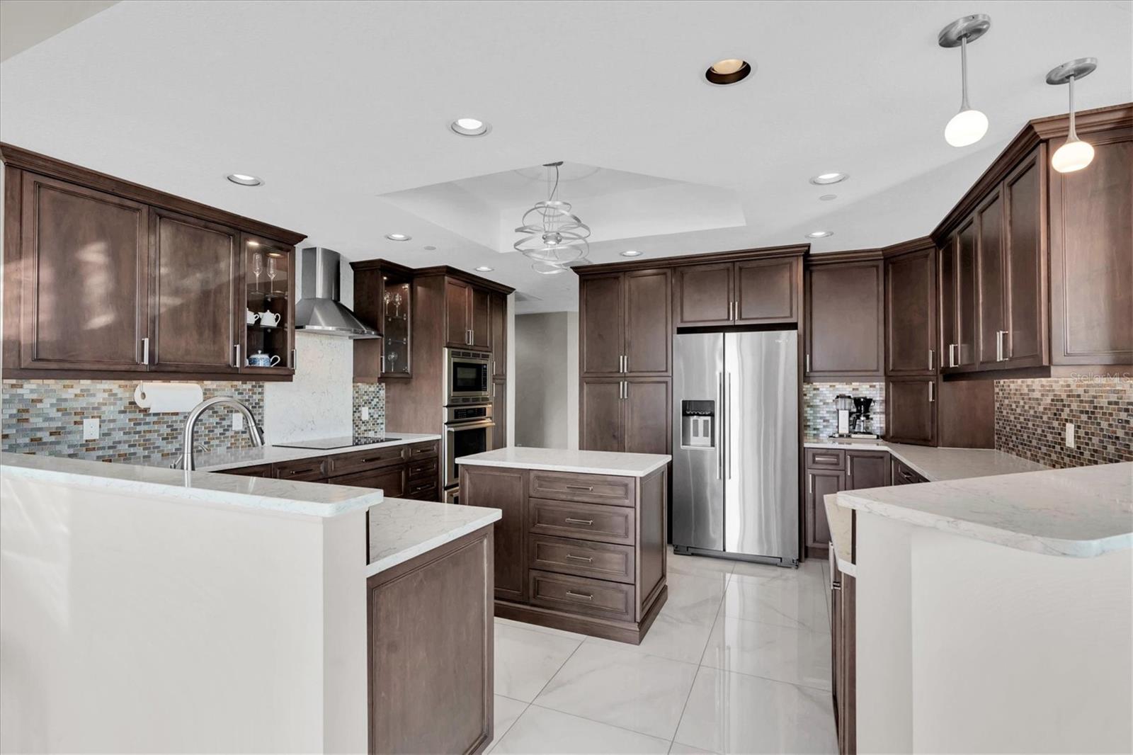 VINOY PLACE CONDO - Residential