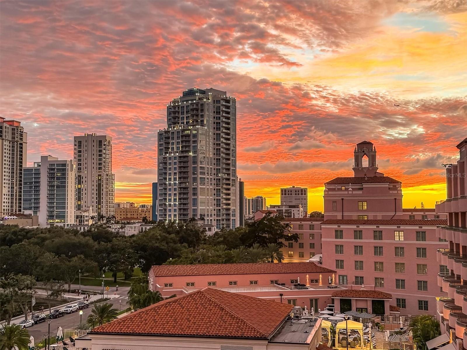 VINOY PLACE CONDO - Residential