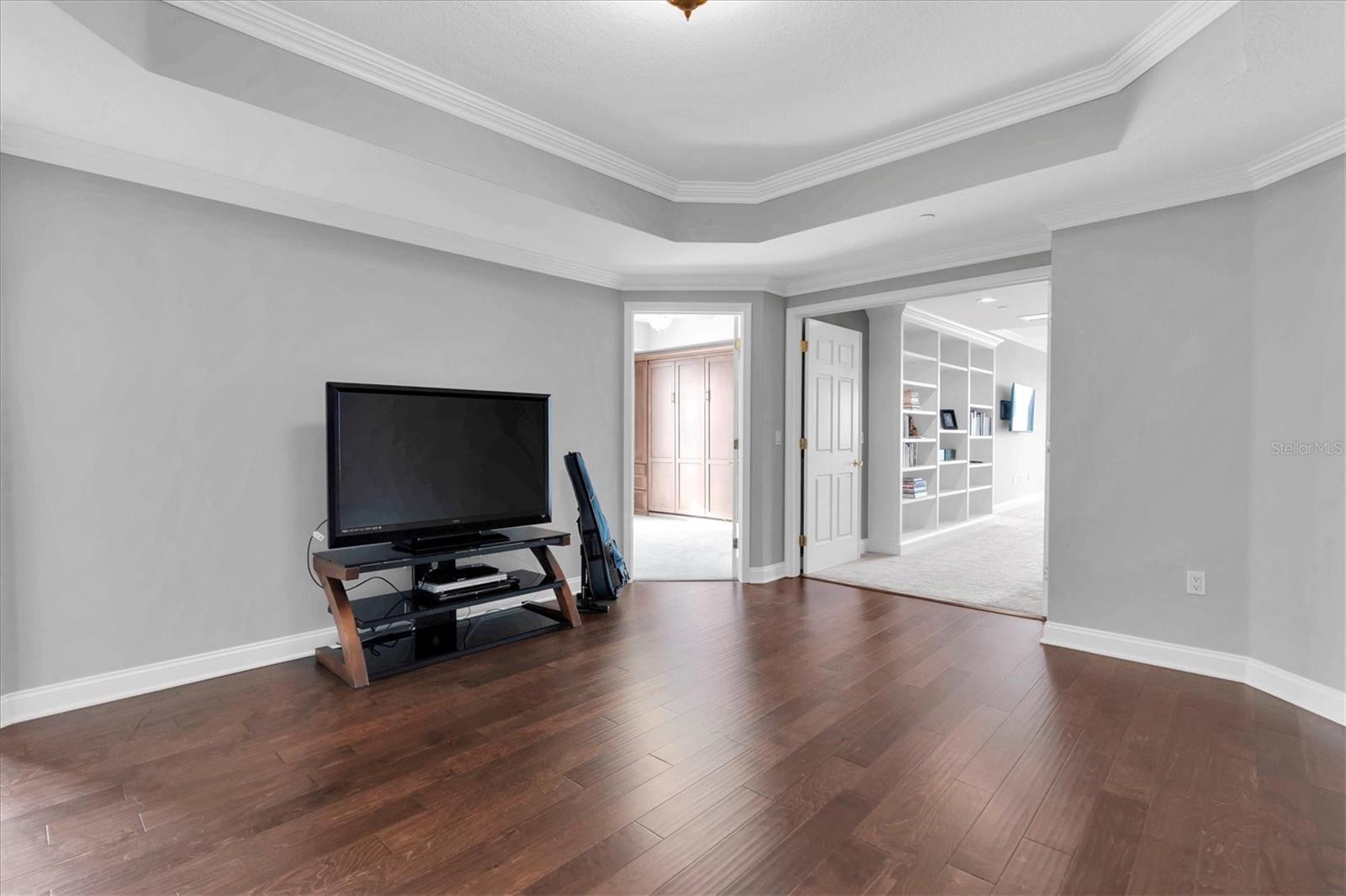 VINOY PLACE CONDO - Residential