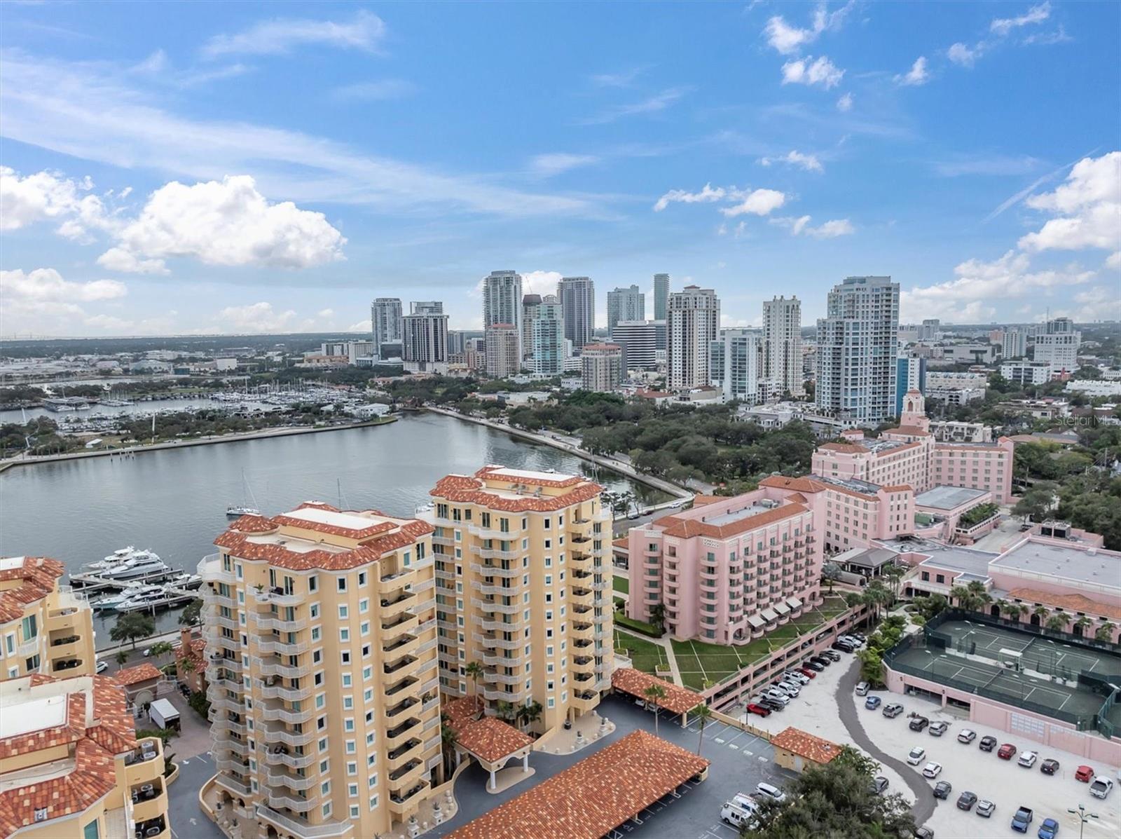 VINOY PLACE CONDO - Residential