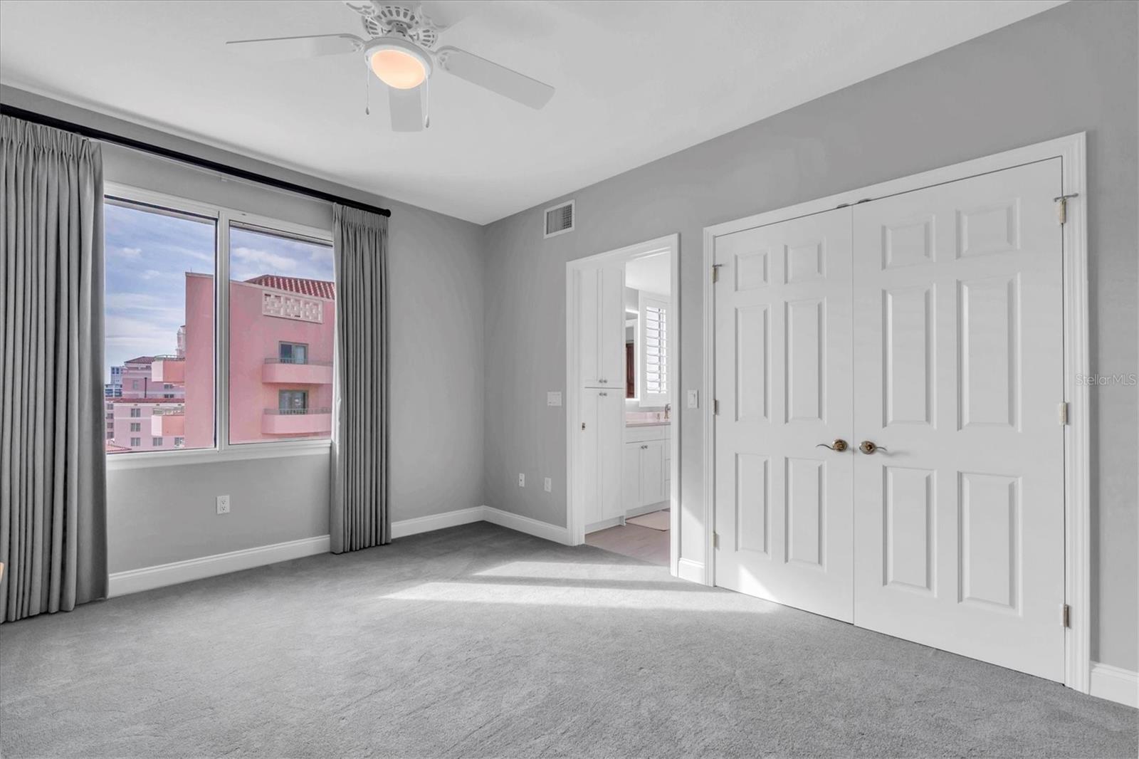 VINOY PLACE CONDO - Residential