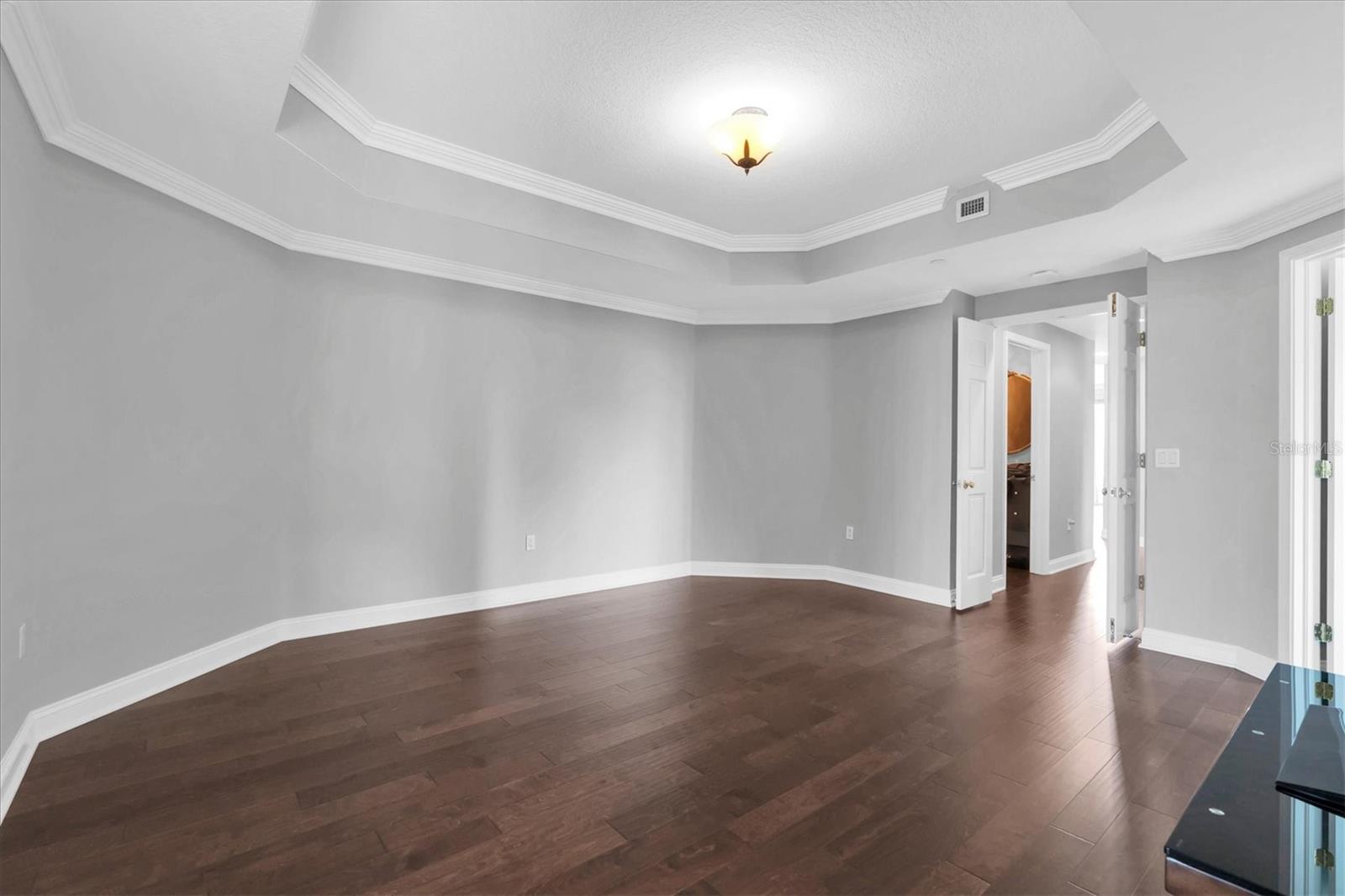 VINOY PLACE CONDO - Residential