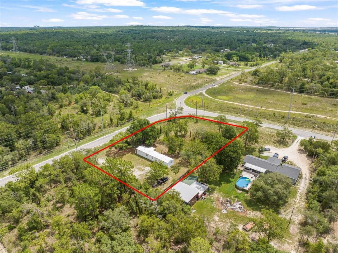 Photo 6 of 18 of 13420 HEXAM ROAD mobile home