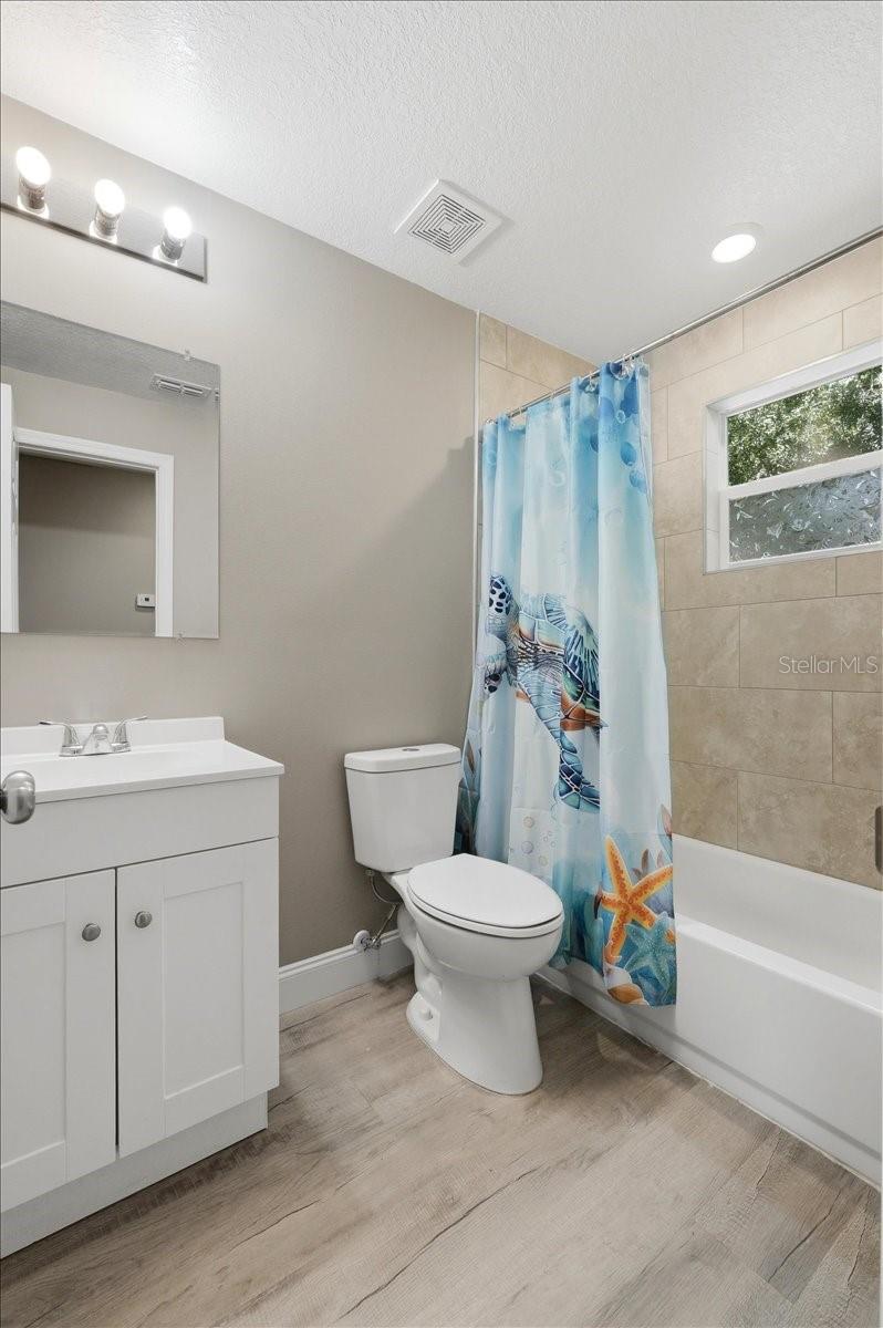 FLOOD & CARSONS ADD - Residential