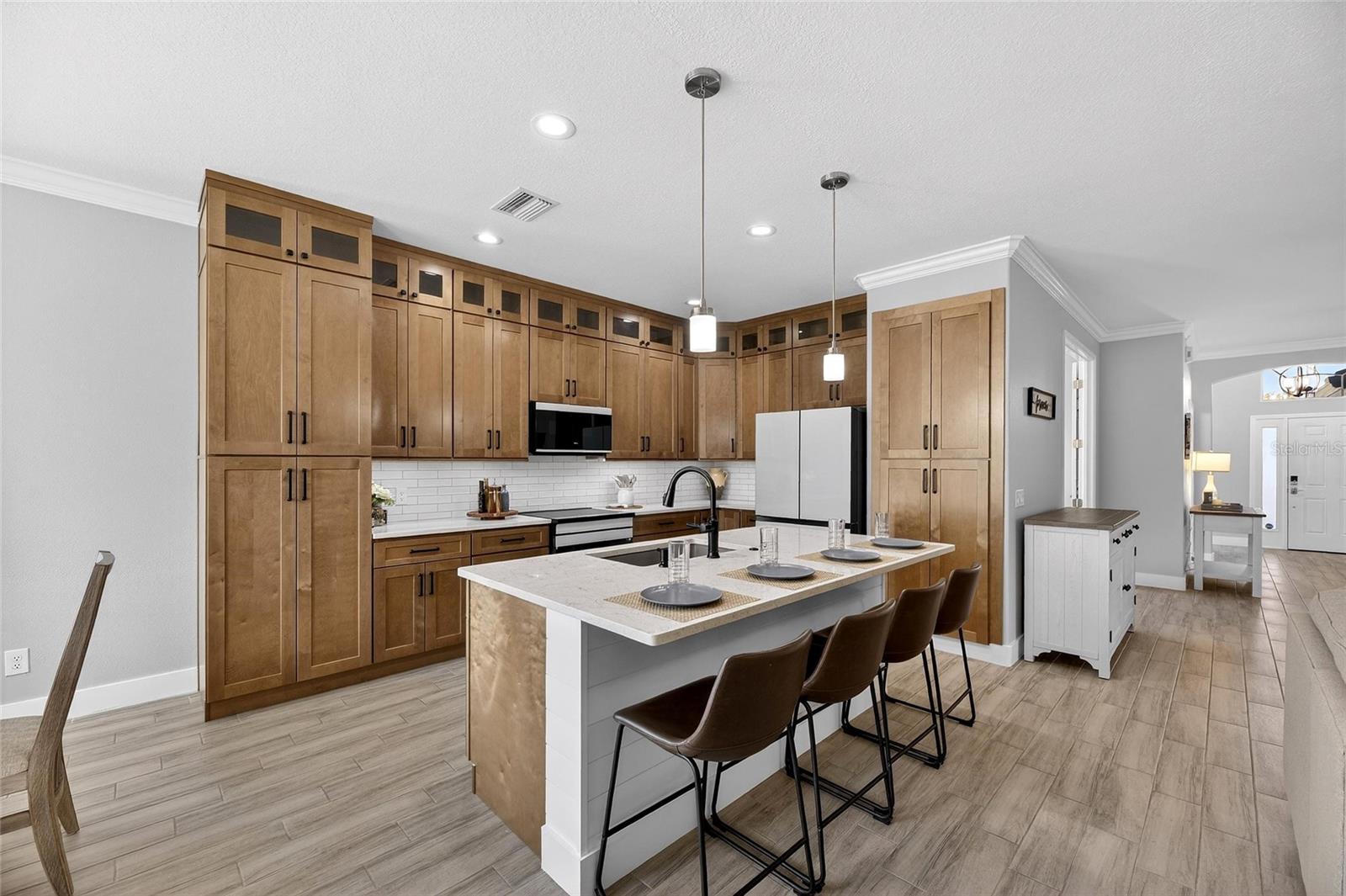 317 SILVER FALLS DRIVE