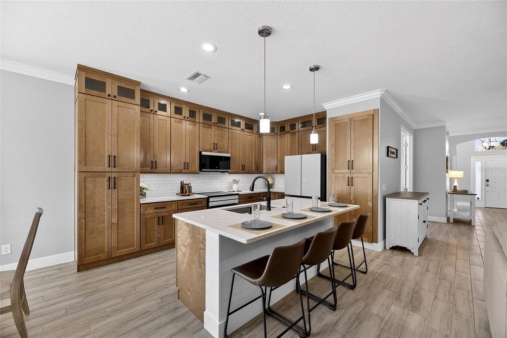 Photo of 317 Silver Falls Drive, Apollo Beach, FL 33572 (MLS # TB8452108)