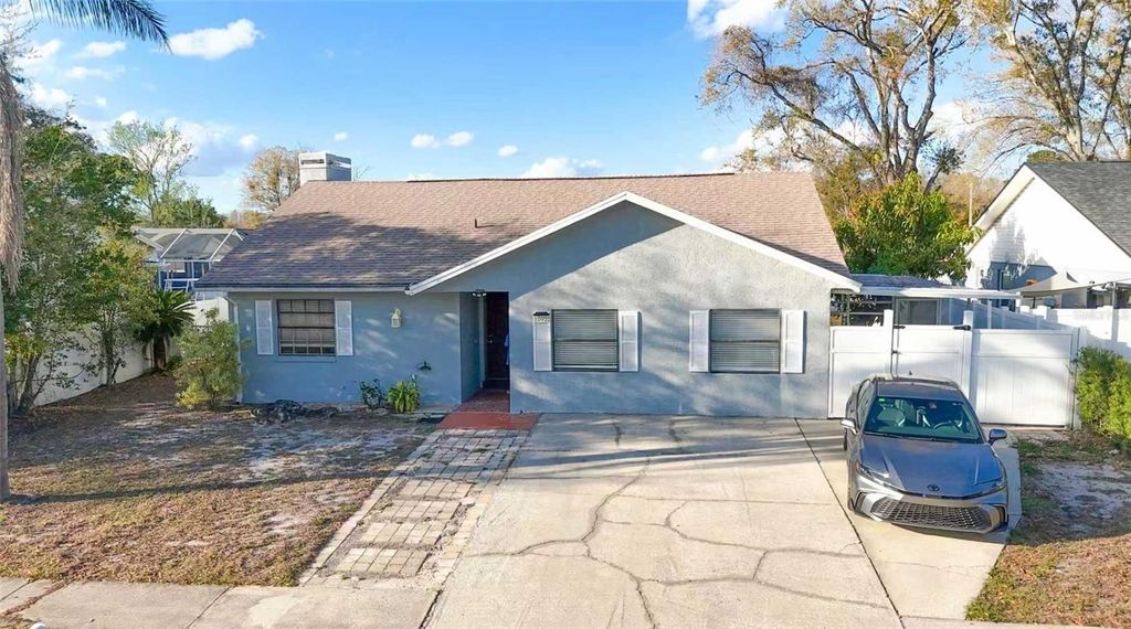 Photo of 10922 Tailfeather Court, Tampa, FL 33625 (MLS # TB8472961)