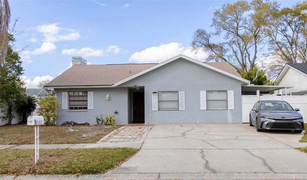 Photo of 10922 Tailfeather Court, Tampa, FL 33625 (MLS # TB8472961)