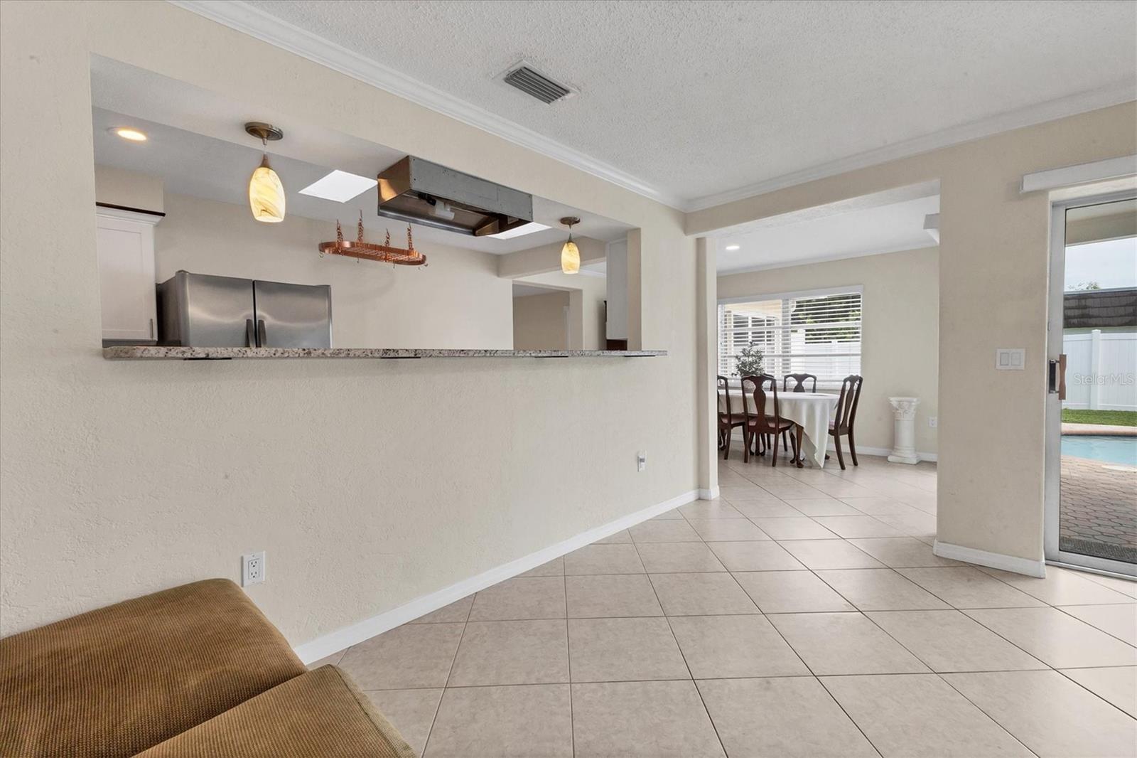 GLEN OAKS COUNTRY CLUB ESTATES - Residential