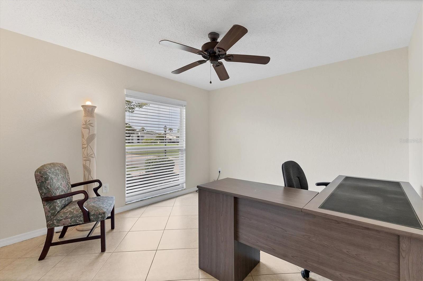 GLEN OAKS COUNTRY CLUB ESTATES - Residential