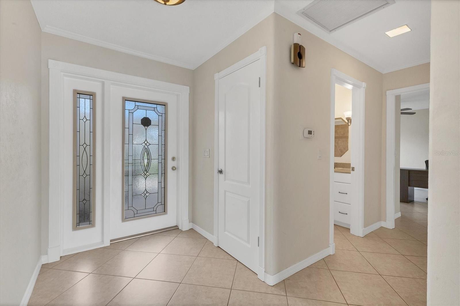 GLEN OAKS COUNTRY CLUB ESTATES - Residential