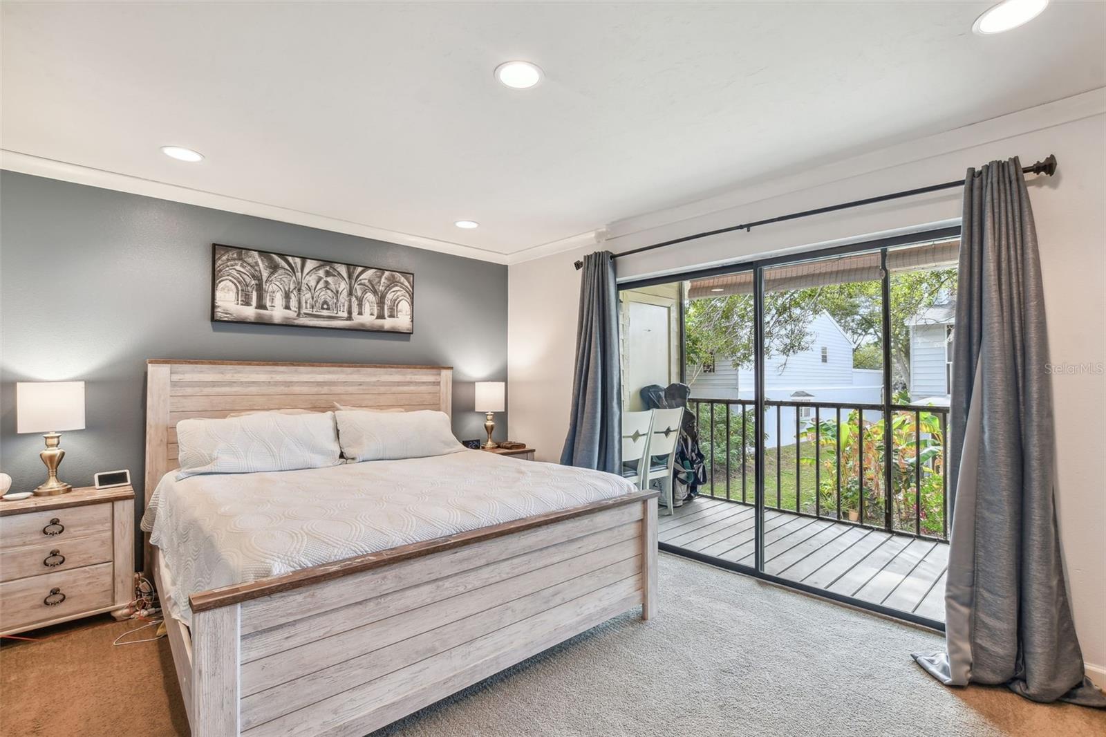 VILLAS OF SOMERSET WOODS CONDO THE - Residential