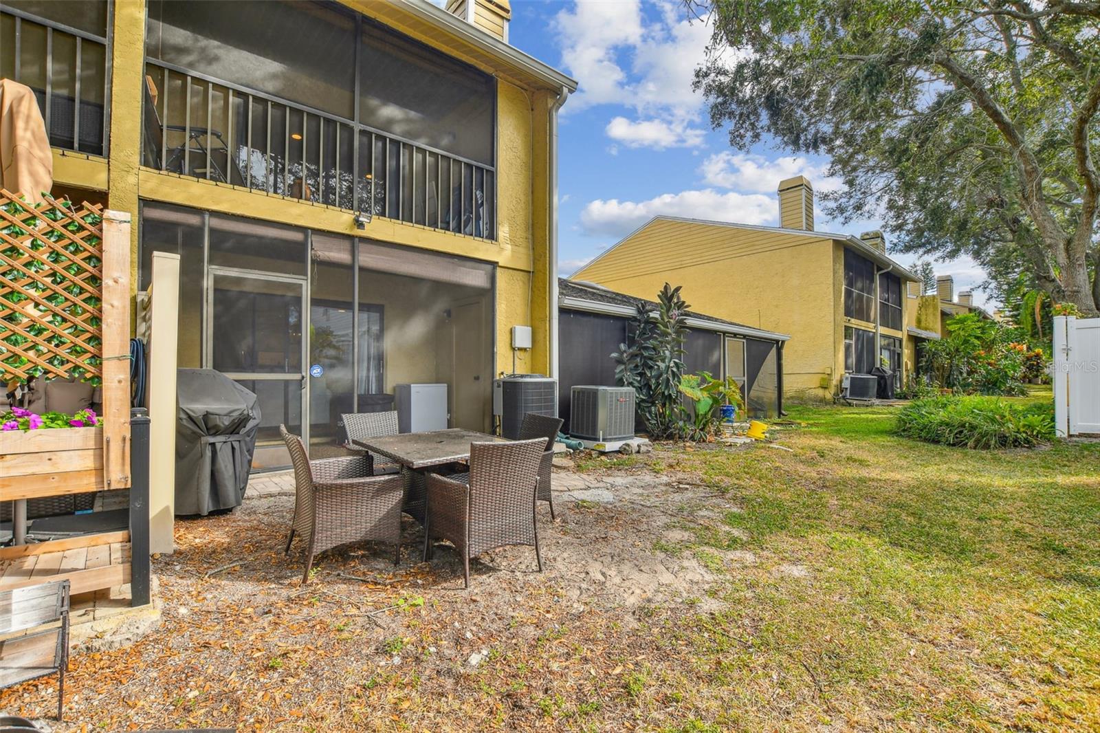 VILLAS OF SOMERSET WOODS CONDO THE - Residential