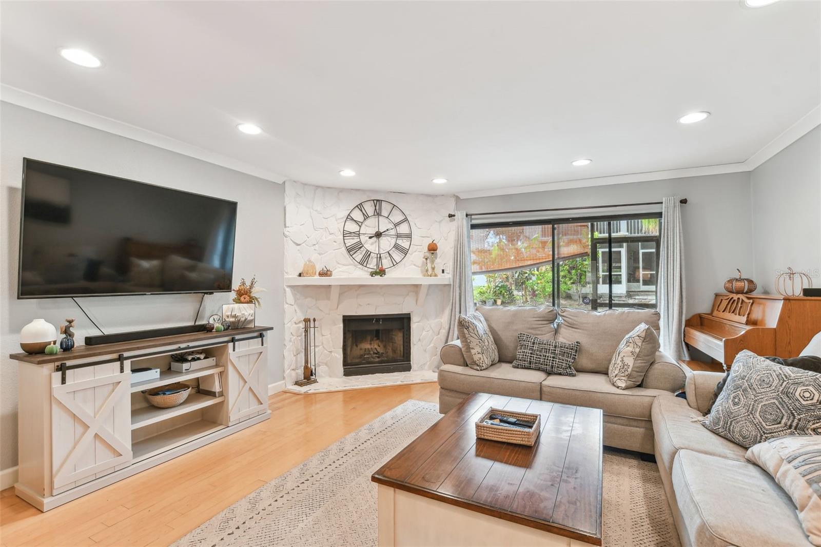 VILLAS OF SOMERSET WOODS CONDO THE - Residential