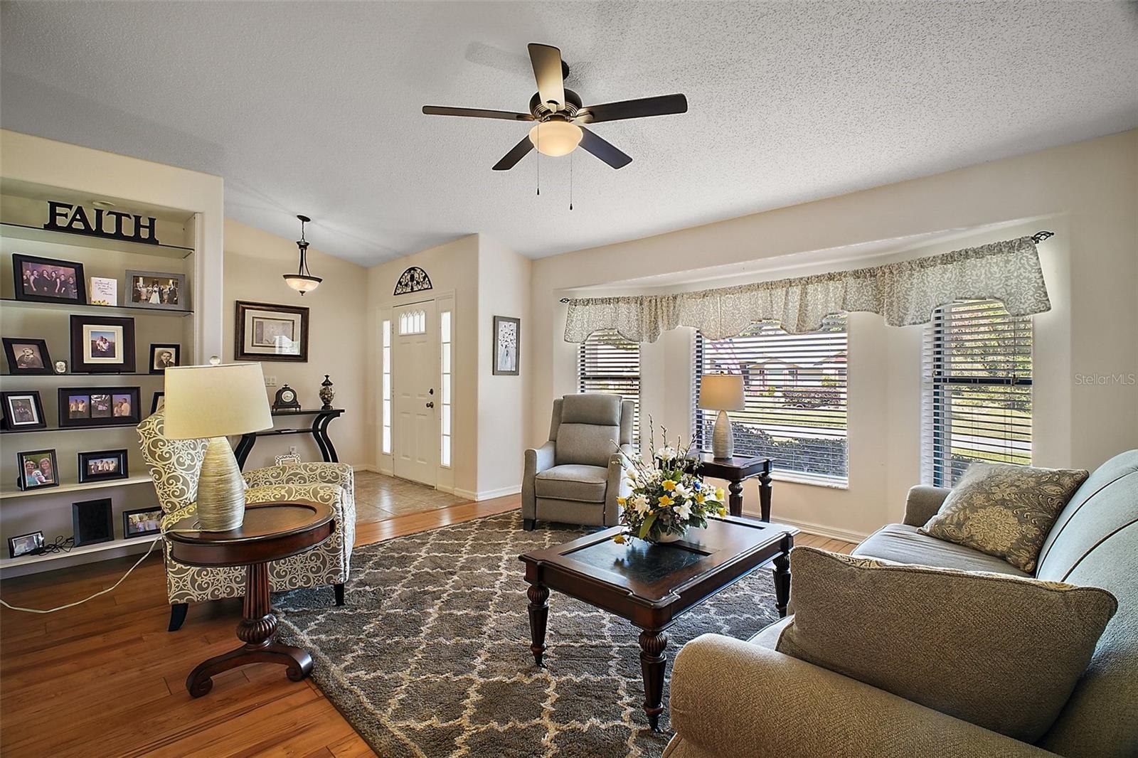 27022 RACQUET CIRCLE