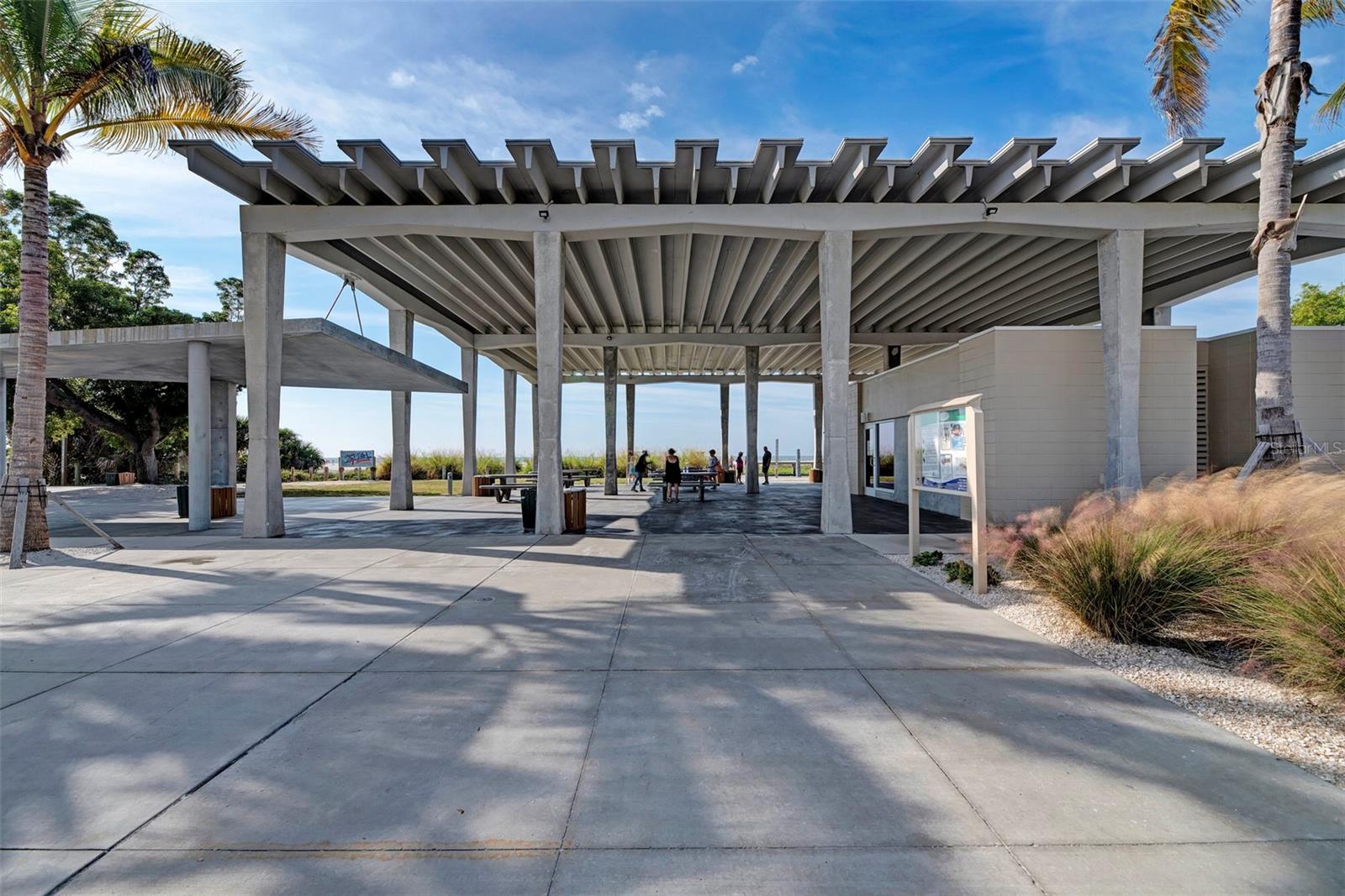 SIESTA ISLES - Residential Lease