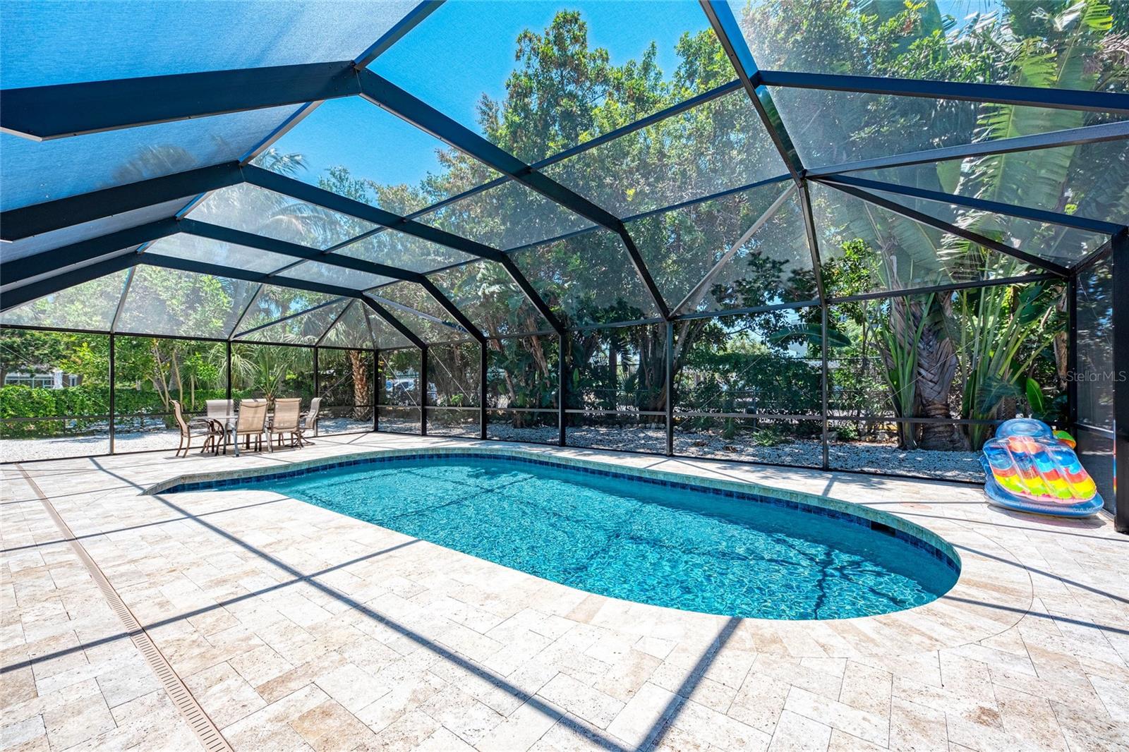 SIESTA ISLES - Residential Lease