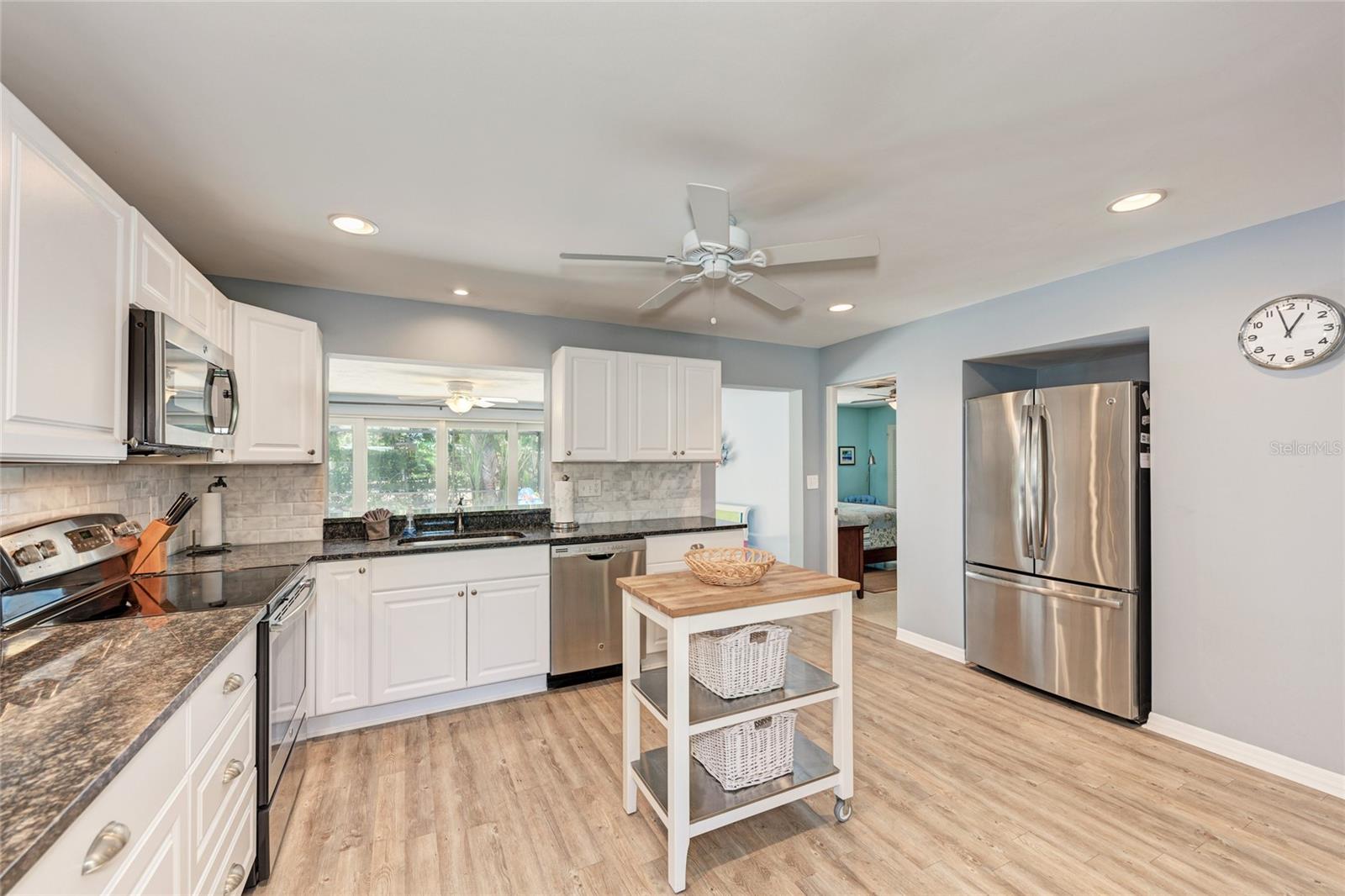 SIESTA ISLES - Residential Lease