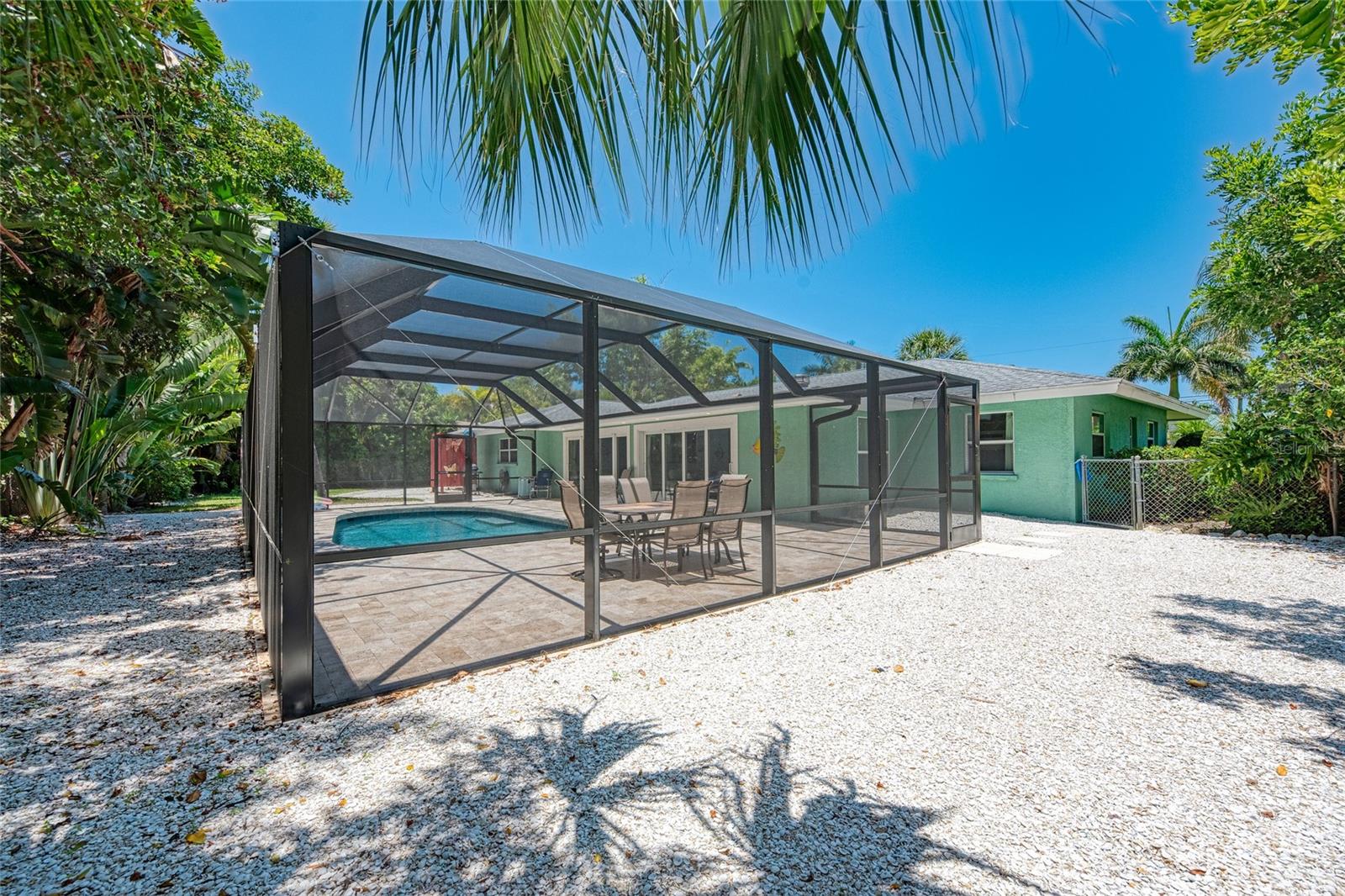 SIESTA ISLES - Residential Lease