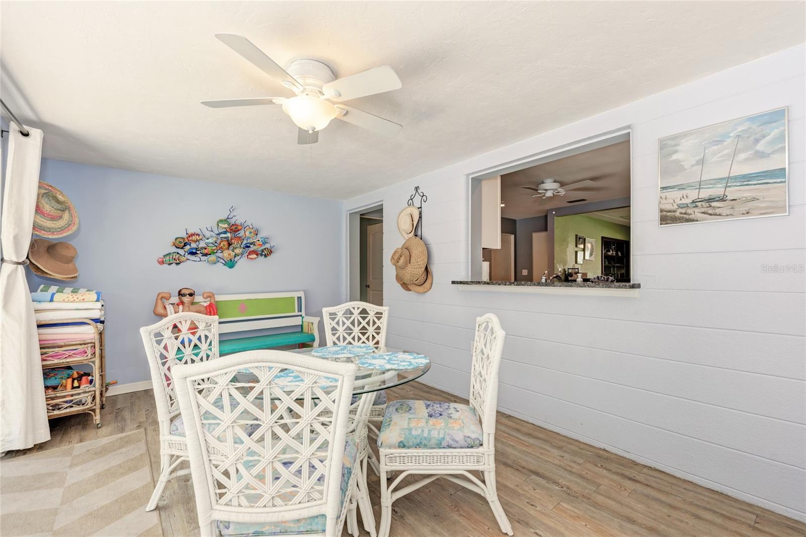 SIESTA ISLES - Residential Lease