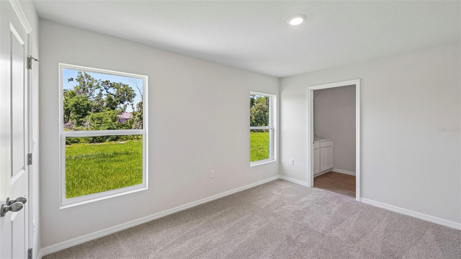 OAKFIELD LAKES - Residential
