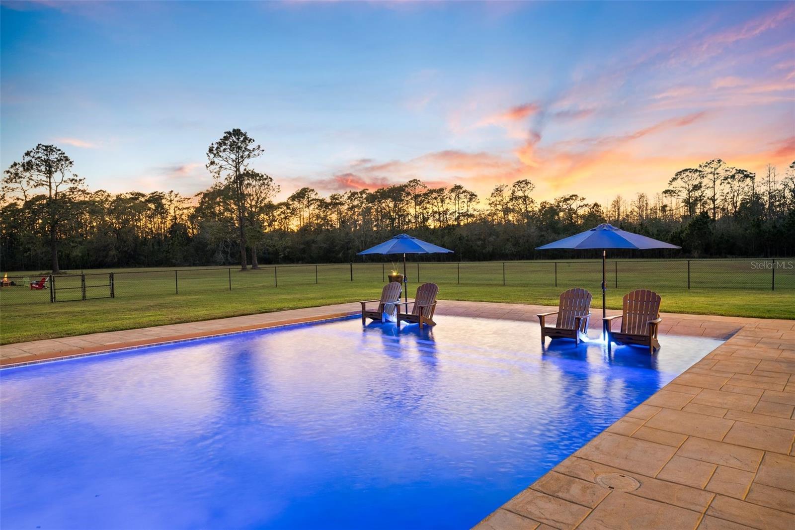 TROPICAL WINDS SUB - Residential