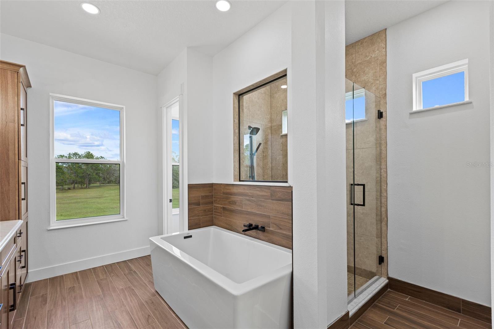 TROPICAL WINDS SUB - Residential