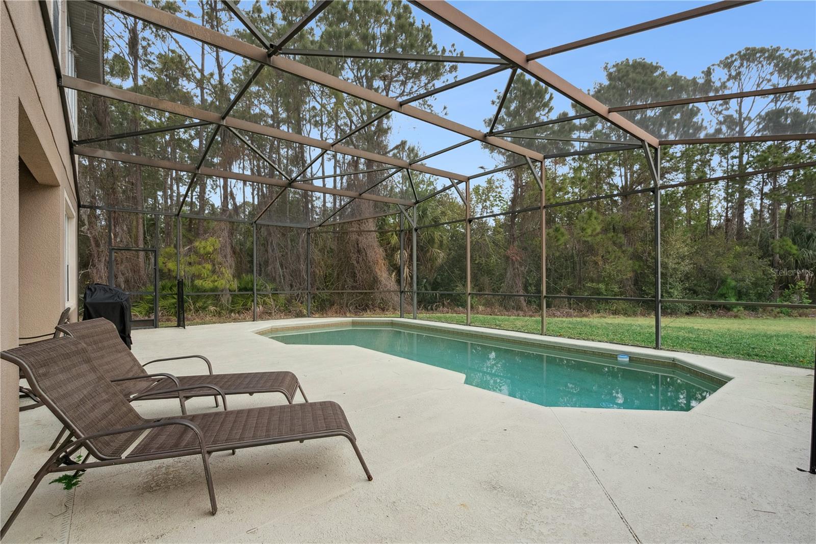 DRAYTON-PRESTON WOODS AT PROVIDENCE - Residential