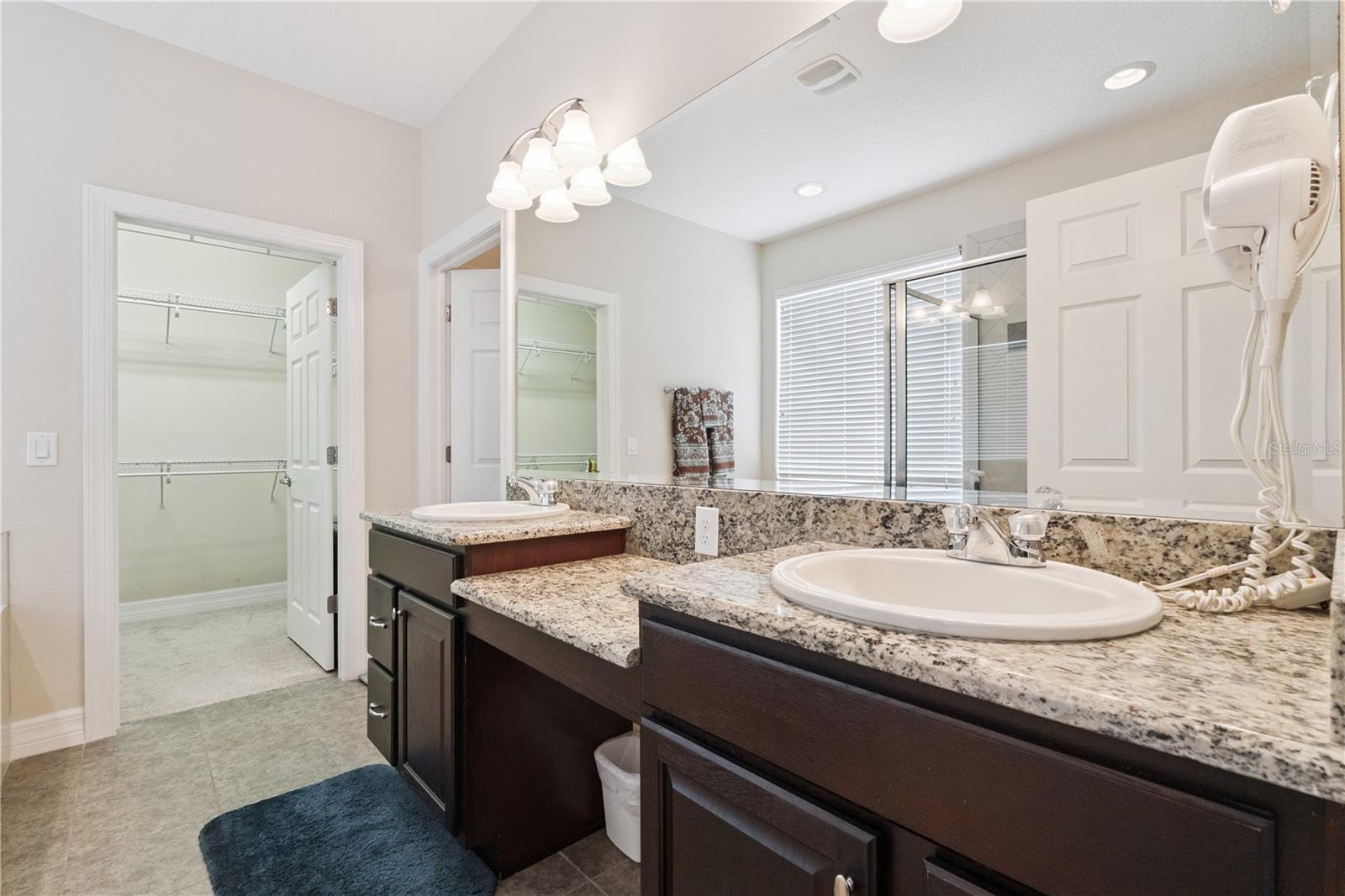 DRAYTON-PRESTON WOODS AT PROVIDENCE - Residential