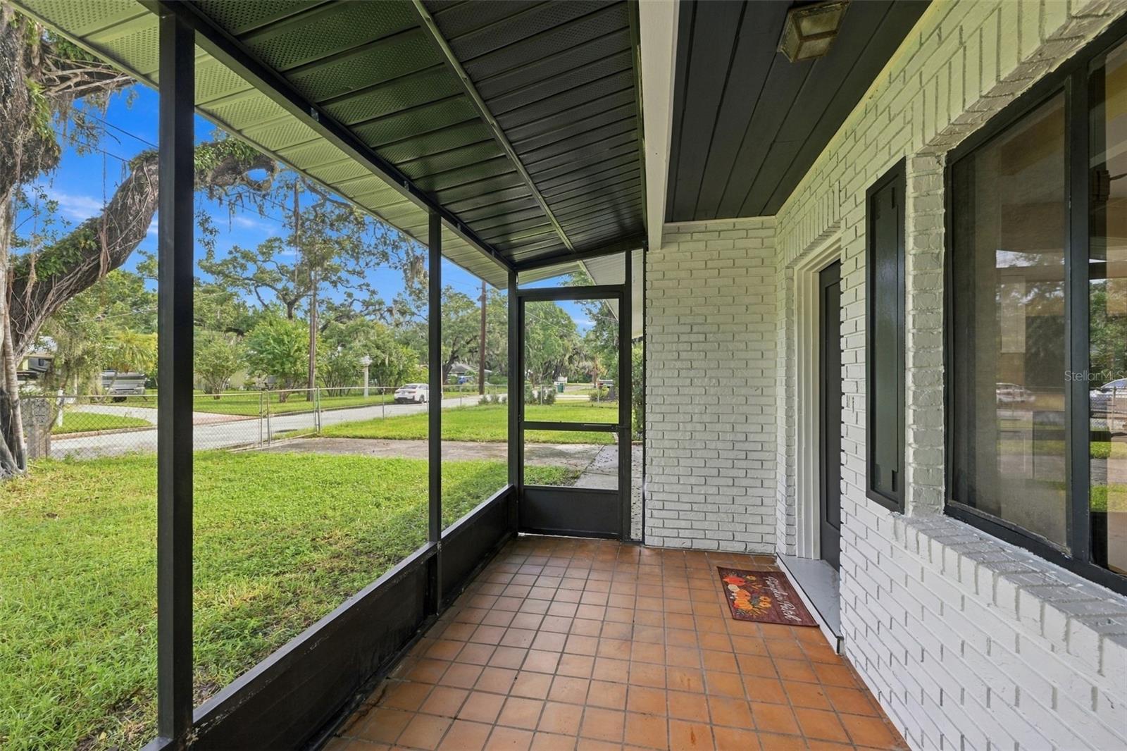 1717 8TH STREET W