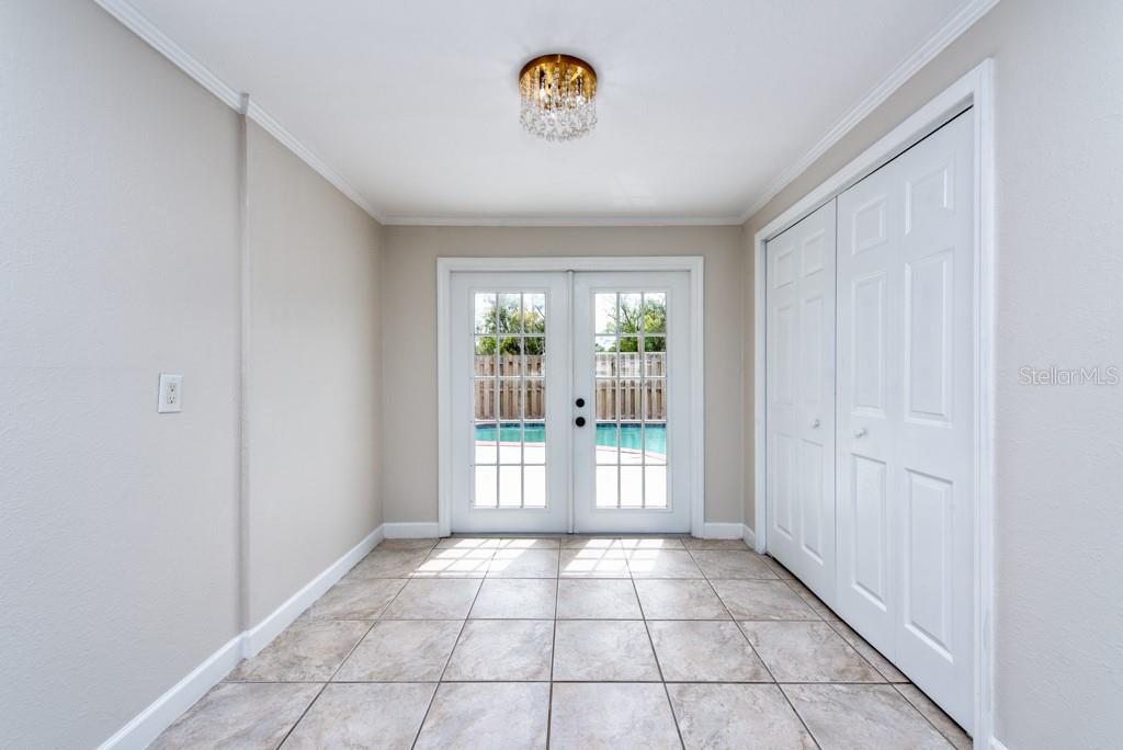 BAY BREEZE - Residential