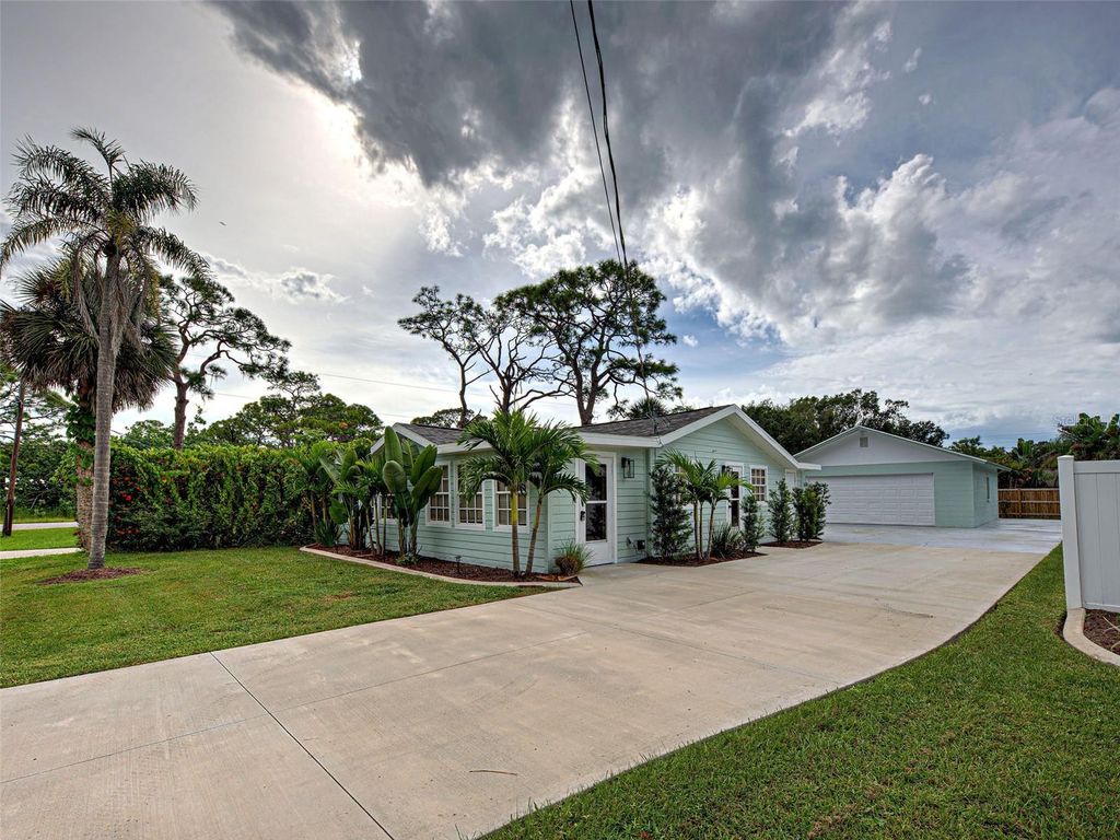 Photo of 415 Yale Street, Englewood, FL 34223 (MLS # D6144101)