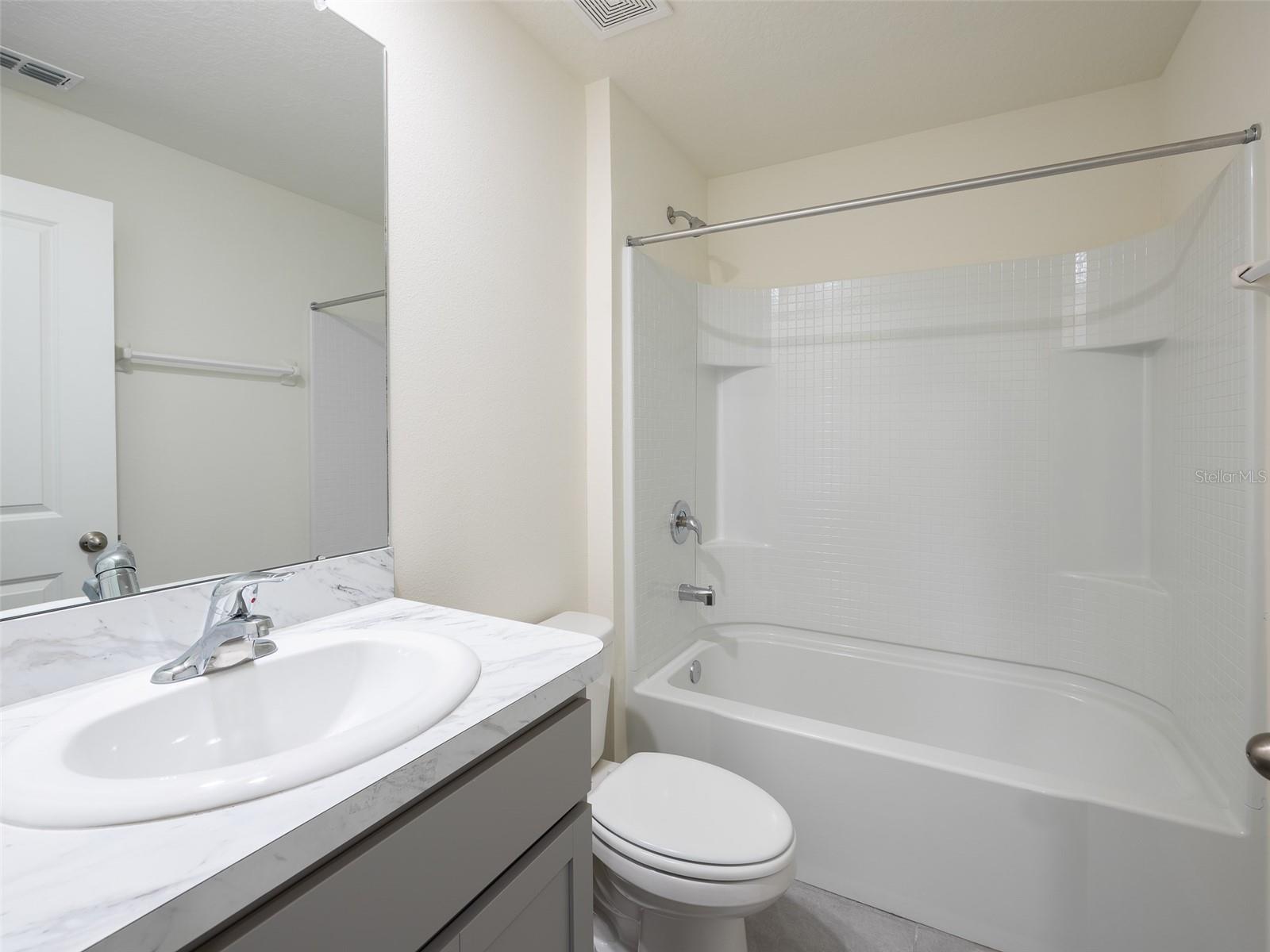 EVERGREEN - Residential Lease