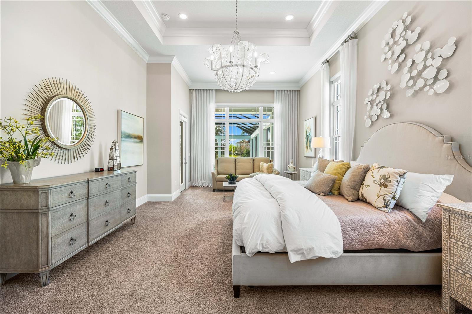 LAKE CLUB - Residential