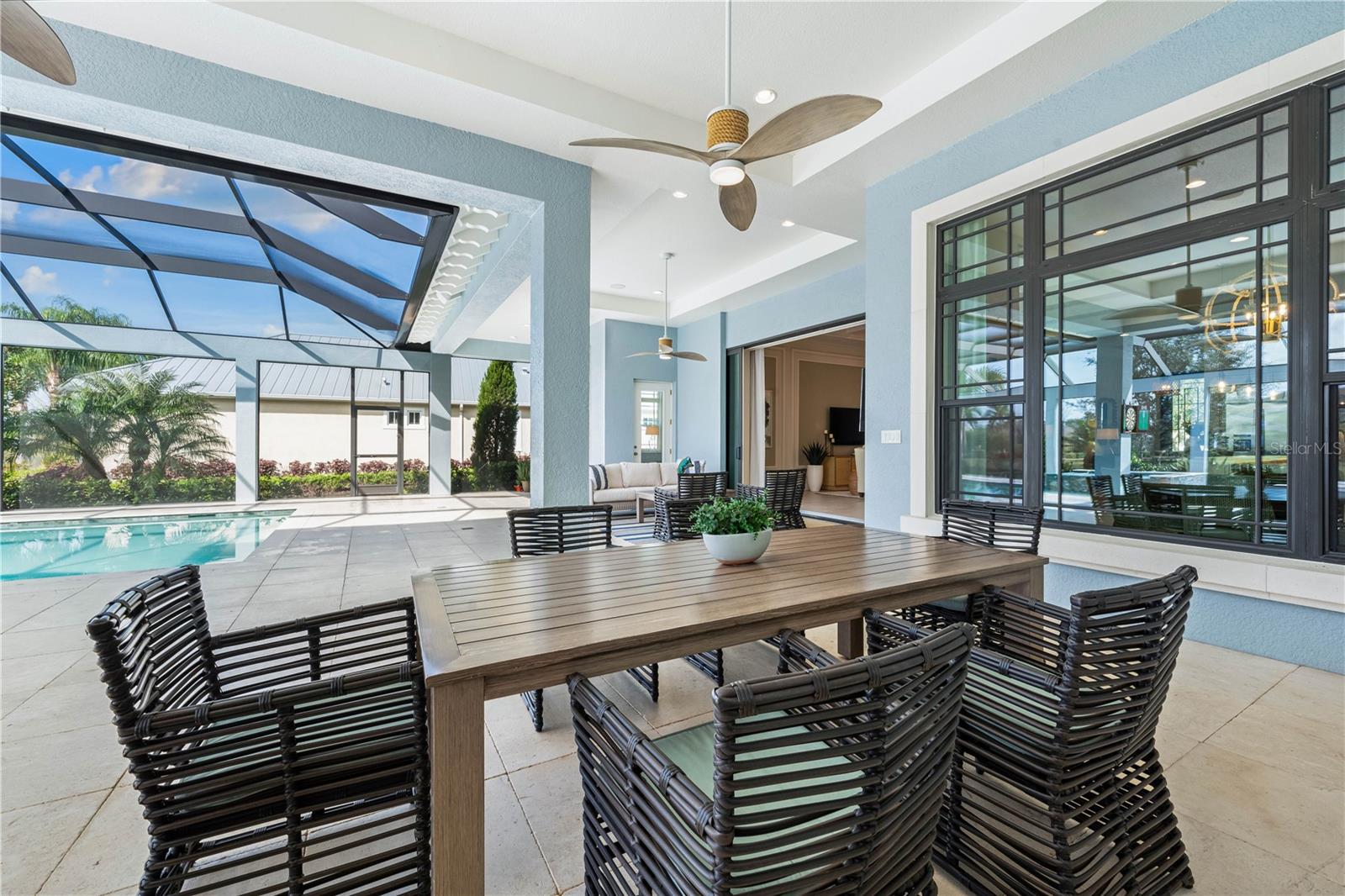 LAKE CLUB - Residential