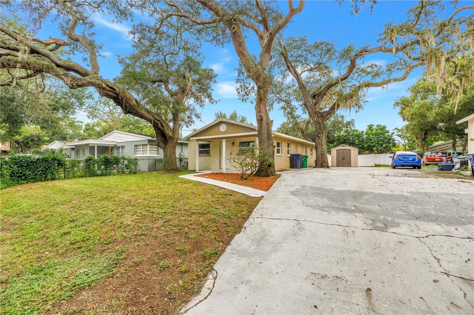1306 E NEW ORLEANS AVENUE