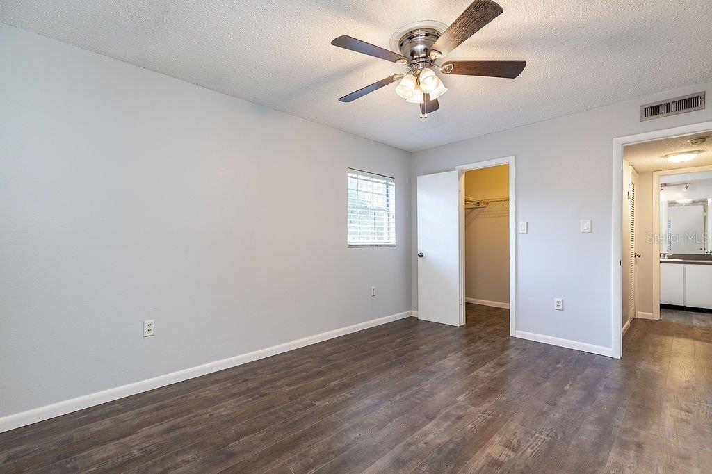 TAMPA BAYSHORE VILLAS CONDOMIN - Residential Lease