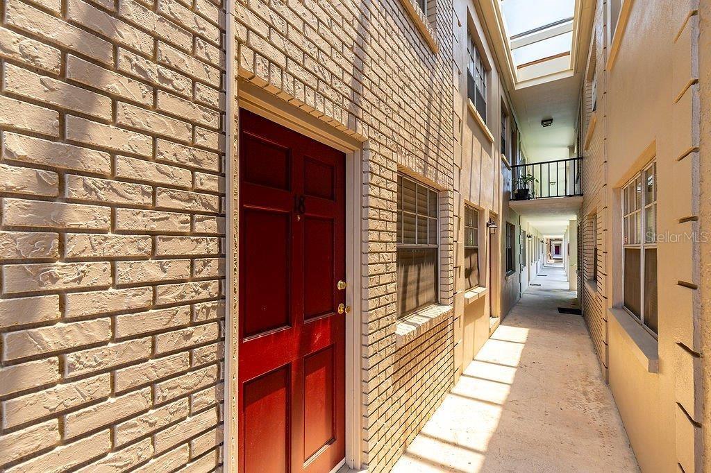 TAMPA BAYSHORE VILLAS CONDOMIN - Residential Lease