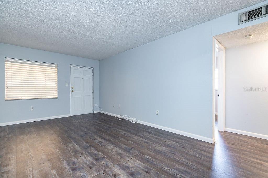 TAMPA BAYSHORE VILLAS CONDOMIN - Residential Lease