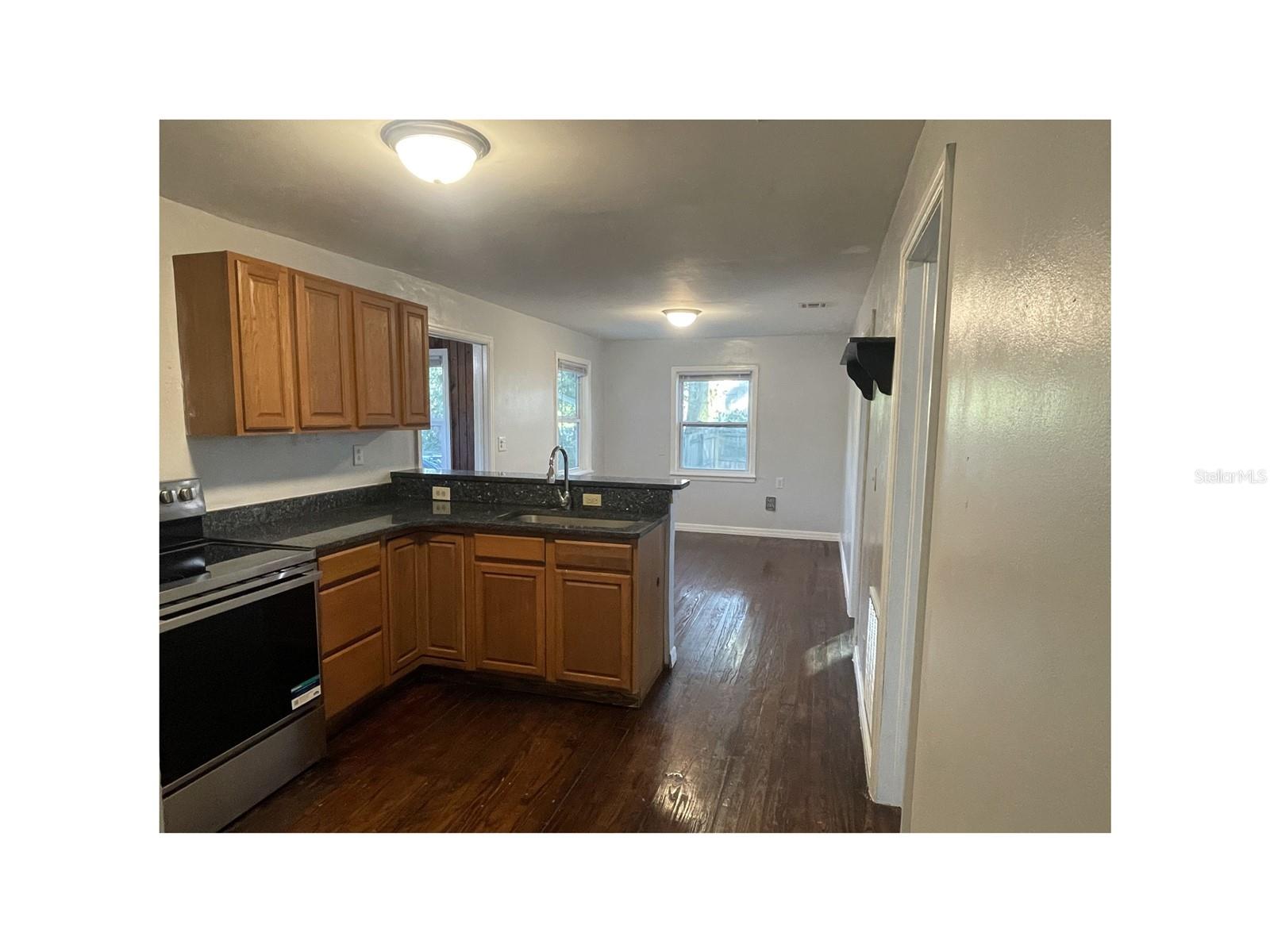 BELLEVIEW - Commercial Sale