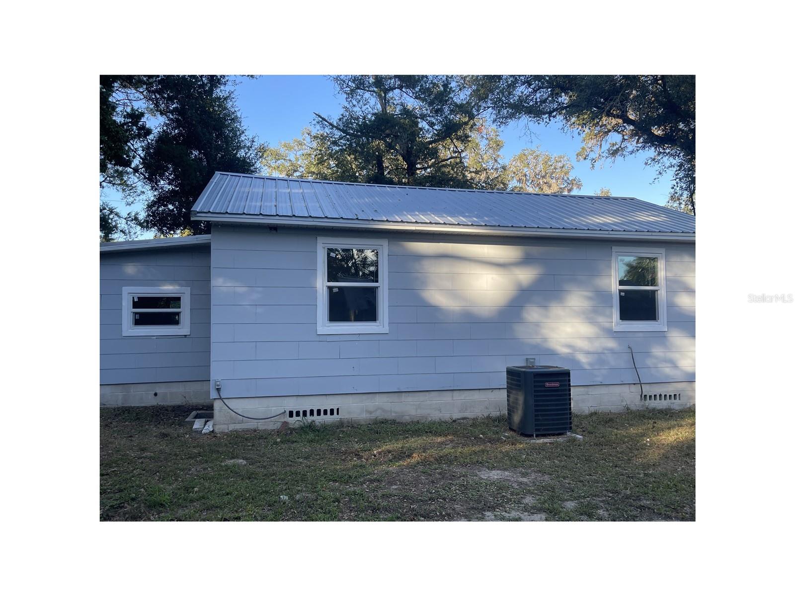 BELLEVIEW - Commercial Sale