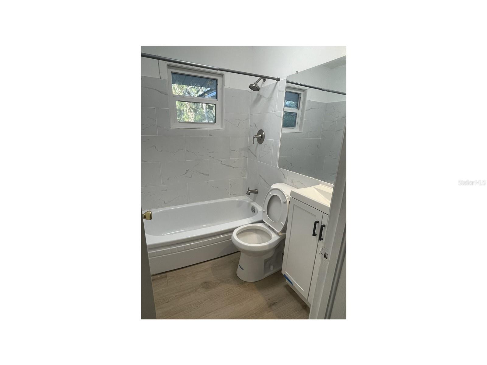 BELLEVIEW - Commercial Sale