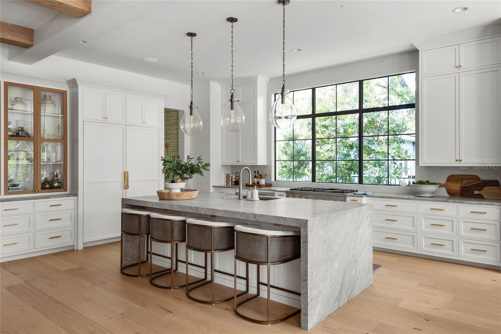 CHARMONT - Residential