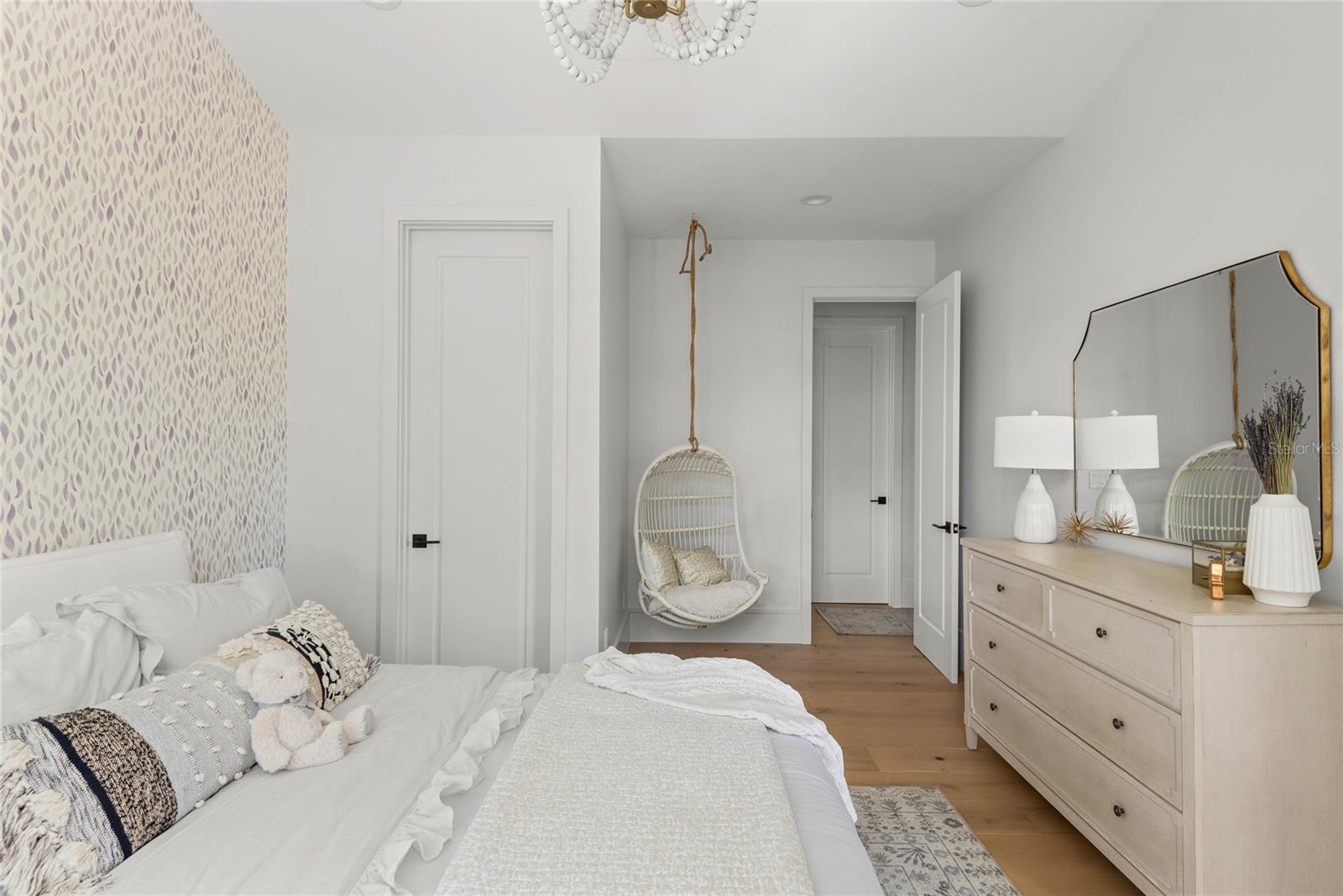 CHARMONT - Residential