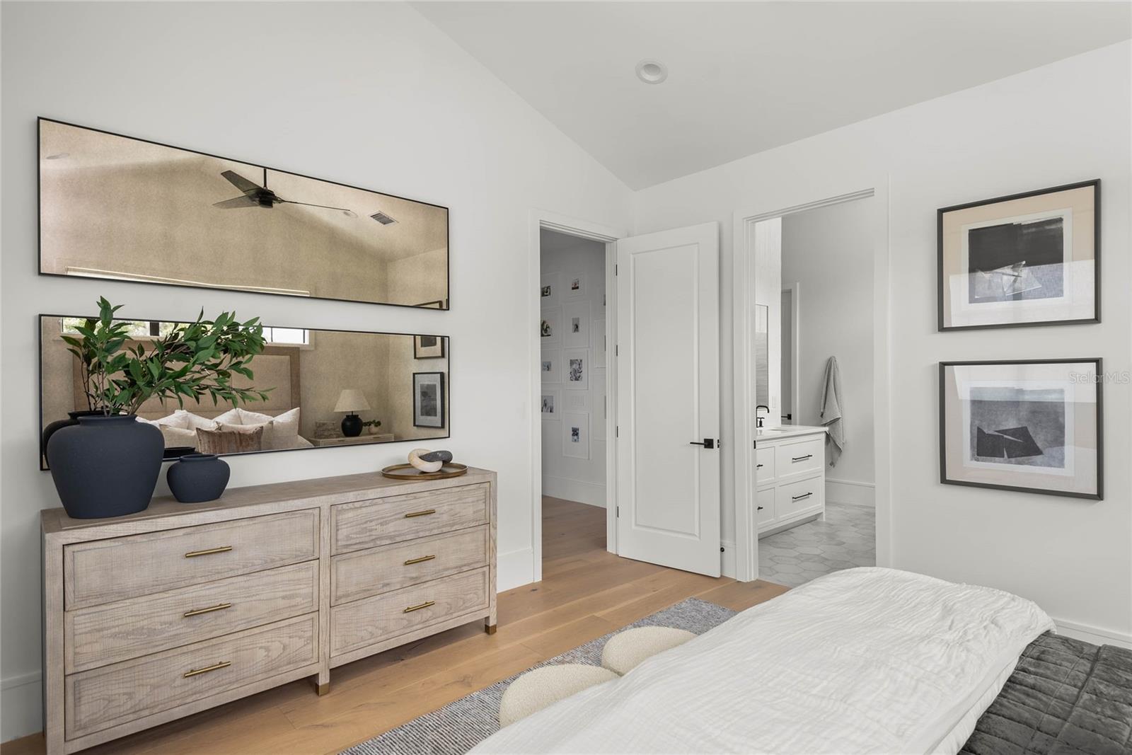 CHARMONT - Residential