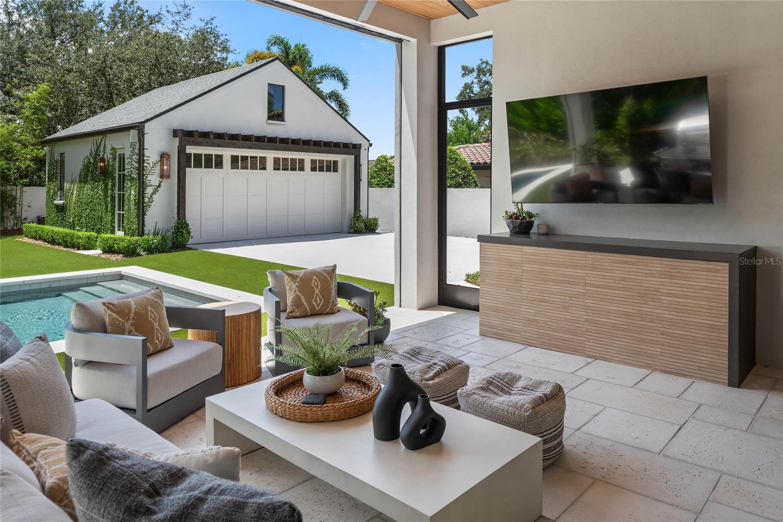 CHARMONT - Residential