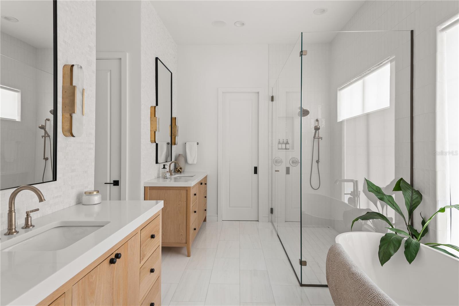 CHARMONT - Residential